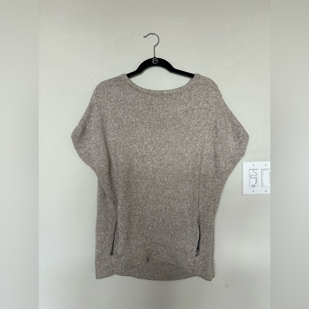 New York & Company Tan Crew Neck Sweater